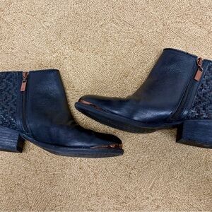 Elliott Lucca Black Leather Ankle Boots with Textured Design